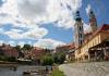 Чешский Крумлов и замок Глубока экскурсия из Праги по Чехии. Набережная